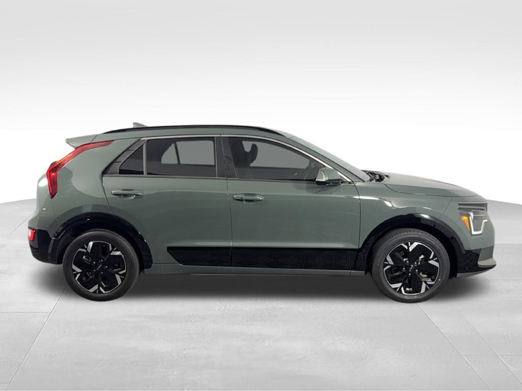 Used 2023 Kia Niro Wind FWD image 5