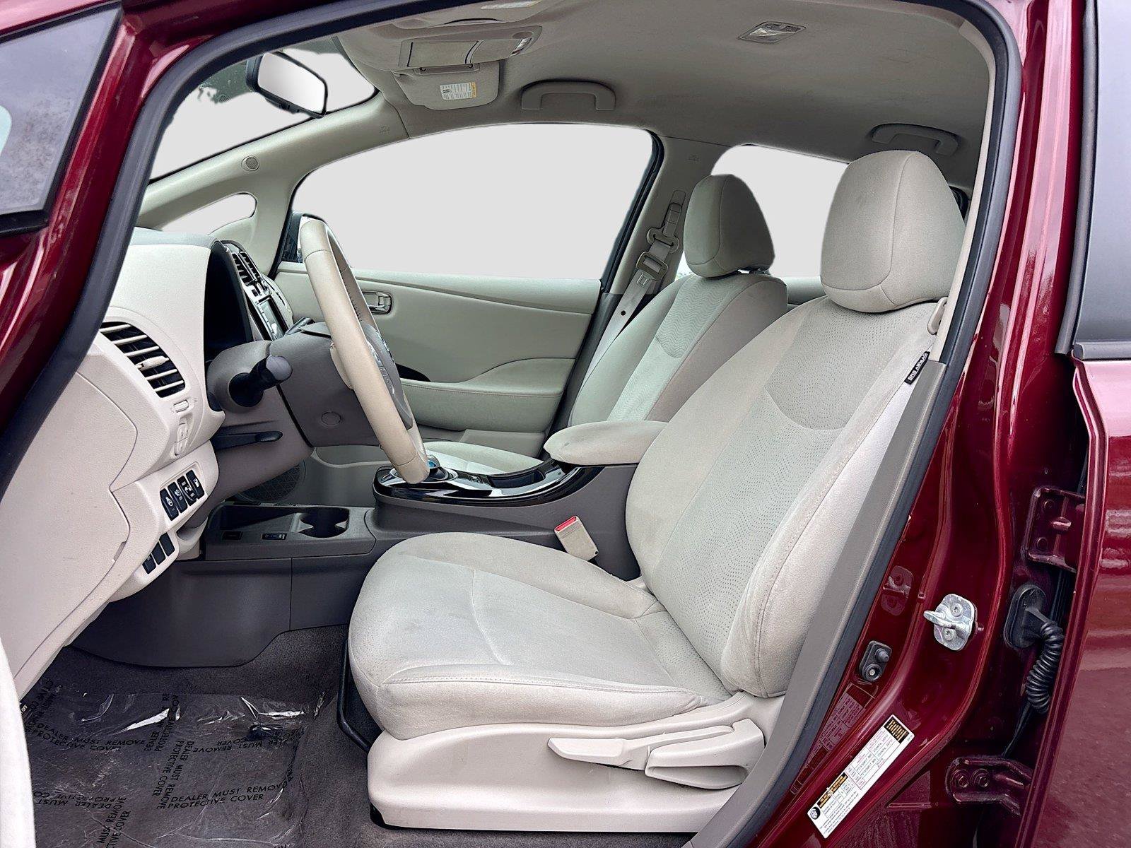 Used 2016 Nissan Leaf SV FWD image 21