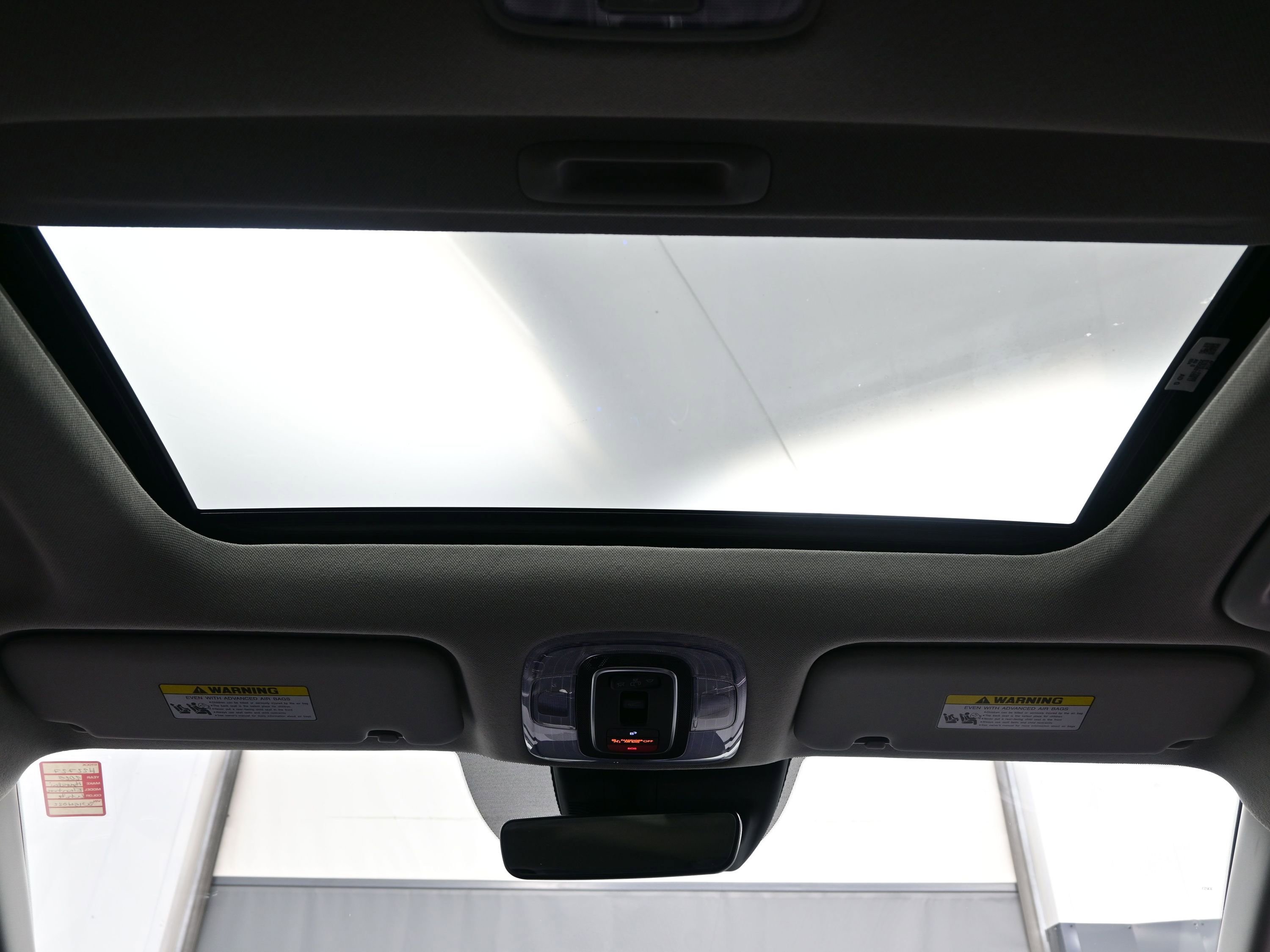 Certified 2025 Hyundai Elantra Limited image 18