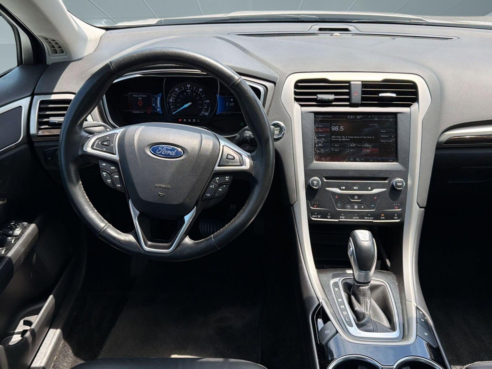 Used 2014 Ford Fusion Energi SE FWD image 27