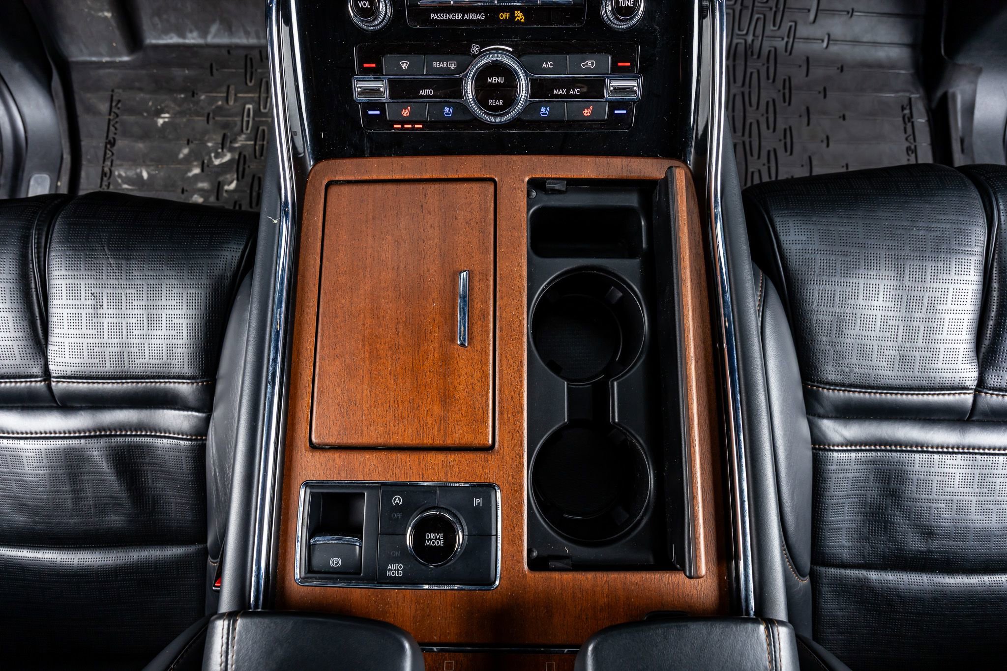 Used 2024 Lincoln Navigator L Black Label image 28