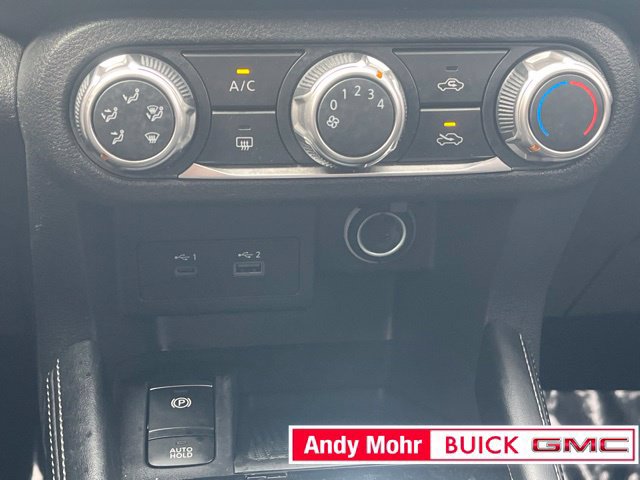 Used 2023 Nissan Kicks SV FWD image 34