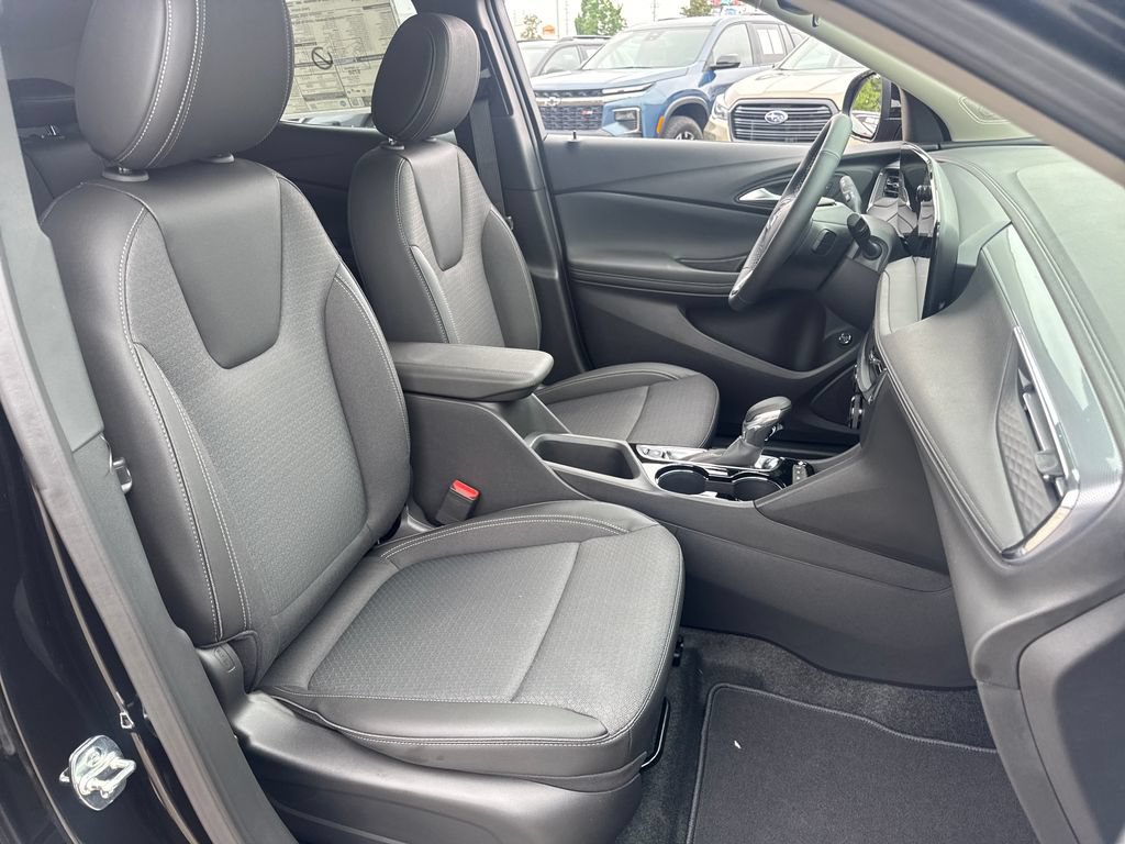 New 2026 Buick Encore GX Preferred w/ Advanced Technology Package AWD/4WD image 11