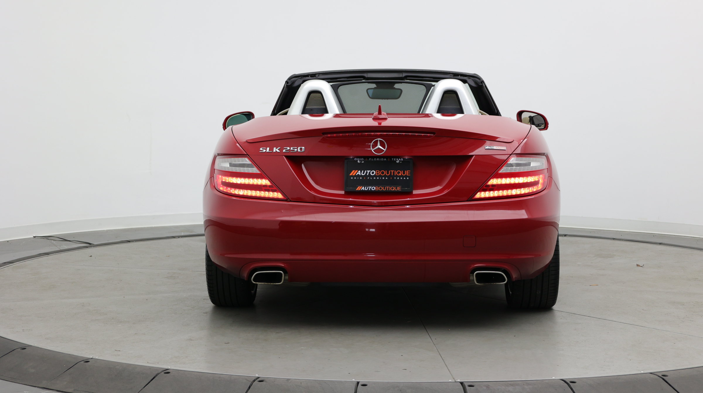 Used 2015 Mercedes-Benz SLK 250 image 6