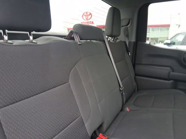 Used 2020 Chevrolet Silverado 1500 Custom w/ Custom Convenience Package image 10