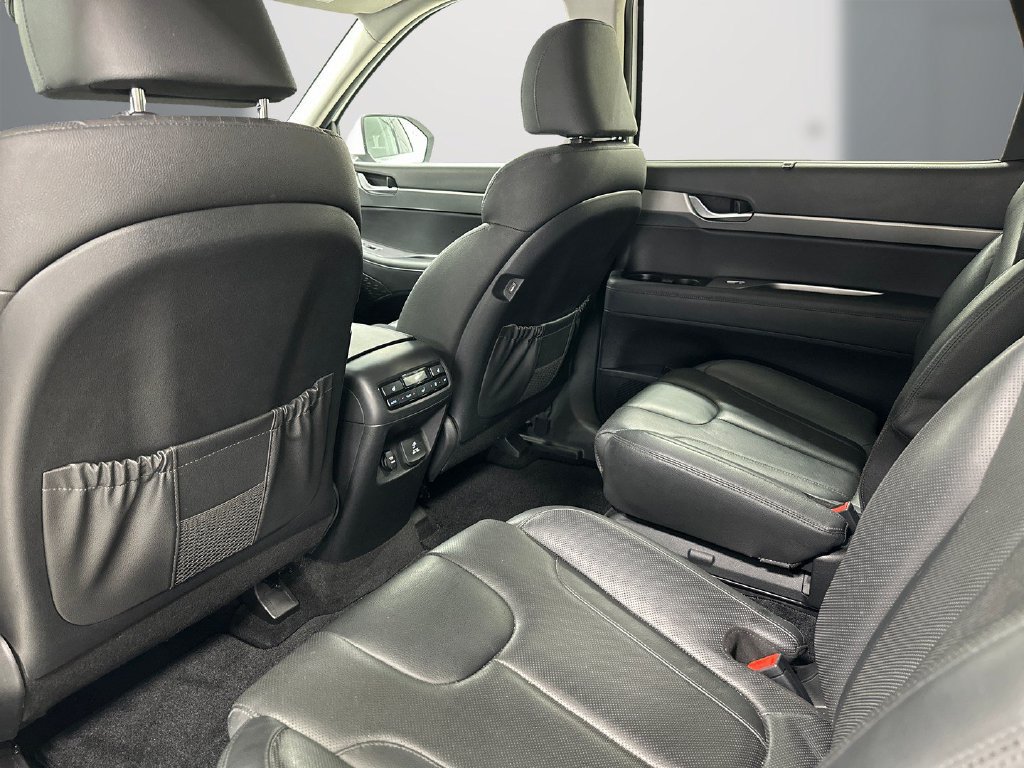 Used 2021 Hyundai Palisade SEL w/ Premium Package FWD image 15
