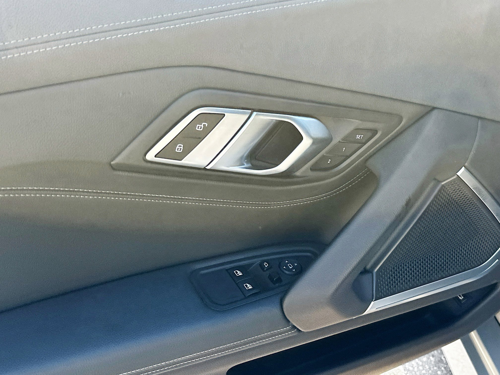 Used 2022 BMW Z4 M40i w/ Premium Package image 18