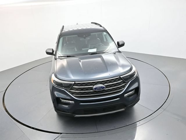 Used 2023 Ford Explorer XLT w/ Equipment Group 202A AWD/4WD image 35