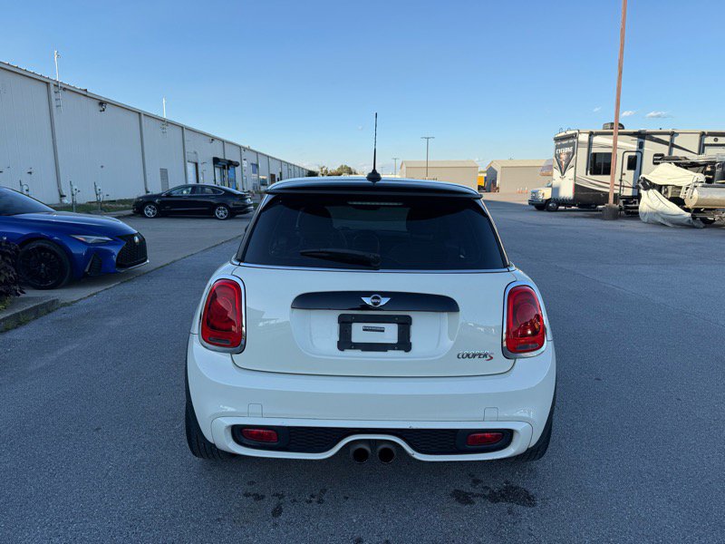 Used 2017 MINI Cooper S image 6