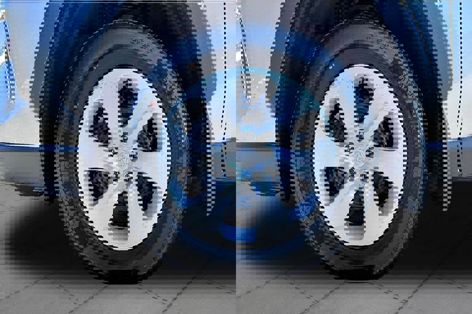 Used 2024 Toyota RAV4 LE image 11