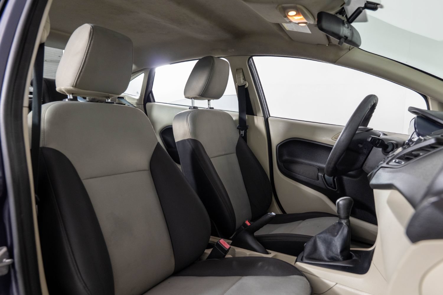 Used 2012 Ford Fiesta S FWD image 26
