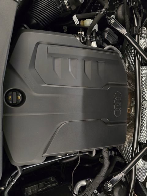 Used 2025 Audi Q5 2.0T Premium w/ Convenience Package image 12