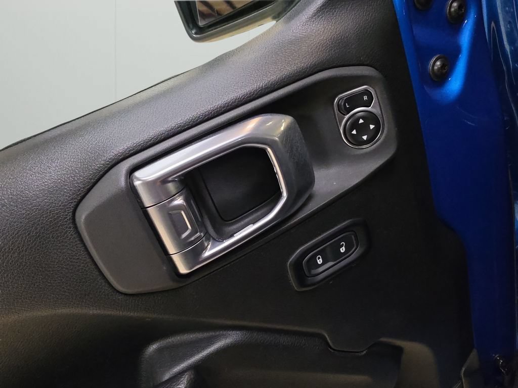 Used 2024 Jeep Wrangler Unlimited Sport AWD/4WD image 21