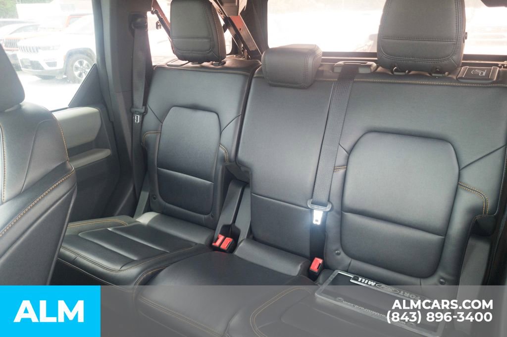 Used 2022 Ford Bronco Badlands AWD/4WD image 8