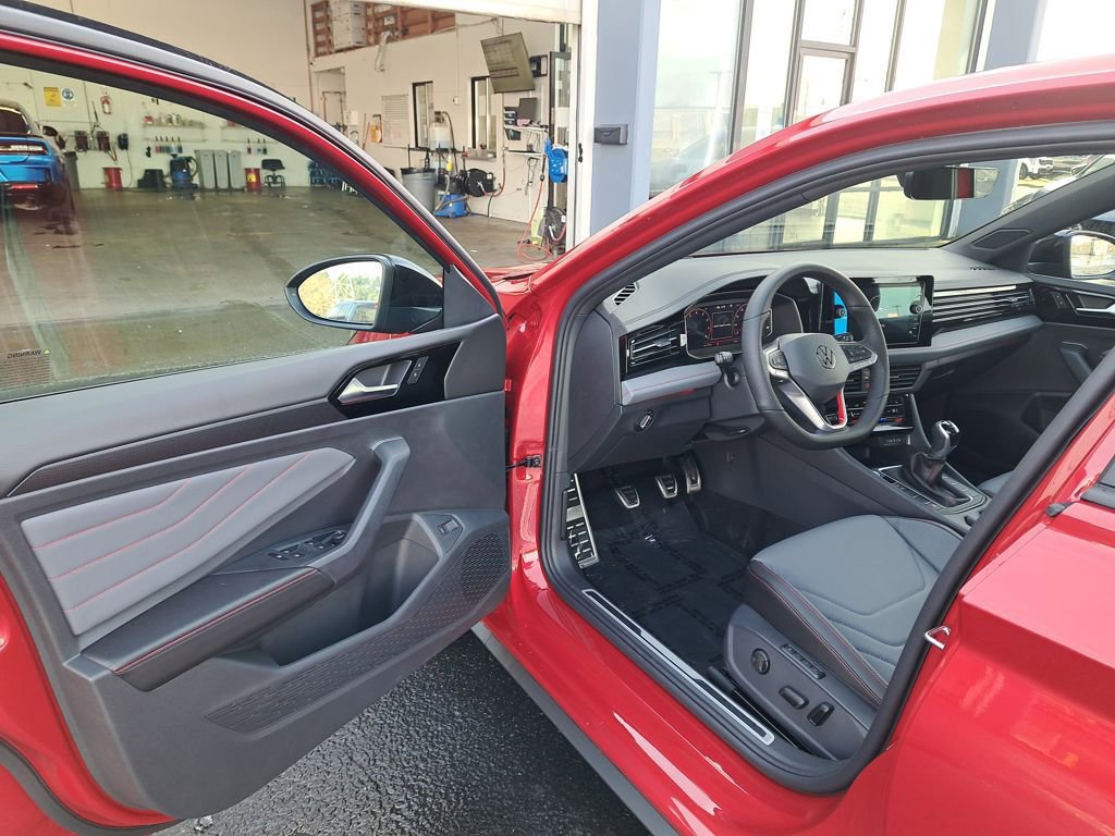 New 2026 Volkswagen Jetta GLI Autobahn FWD image 11