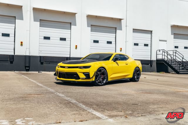 Used 2017 Chevrolet Camaro SS RWD image 41