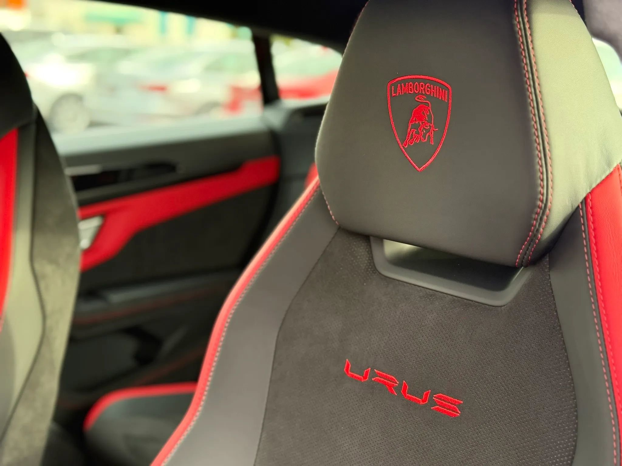 Used 2024 Lamborghini Urus S image 36