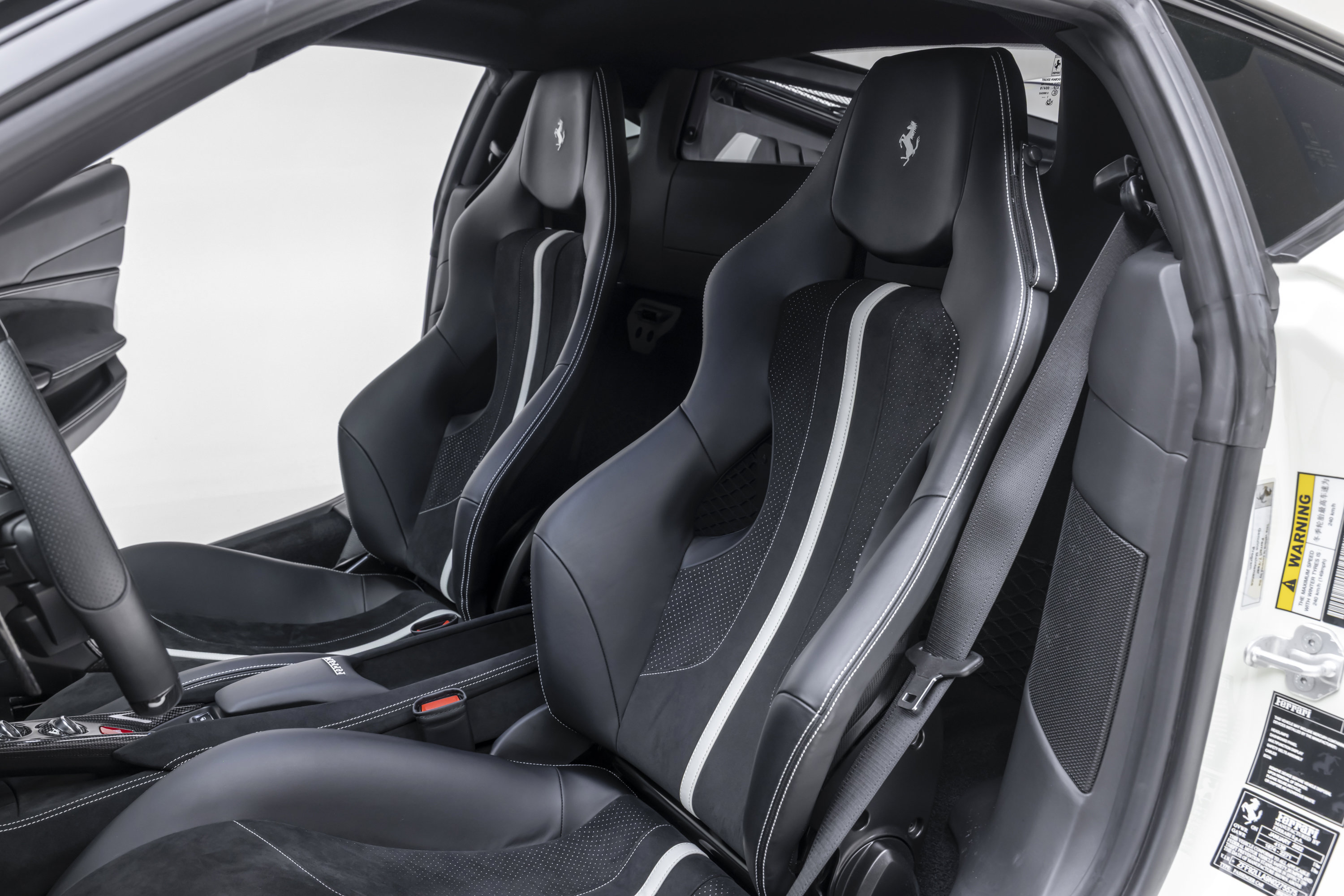 Certified 2022 Ferrari F8 Tributo RWD image 67