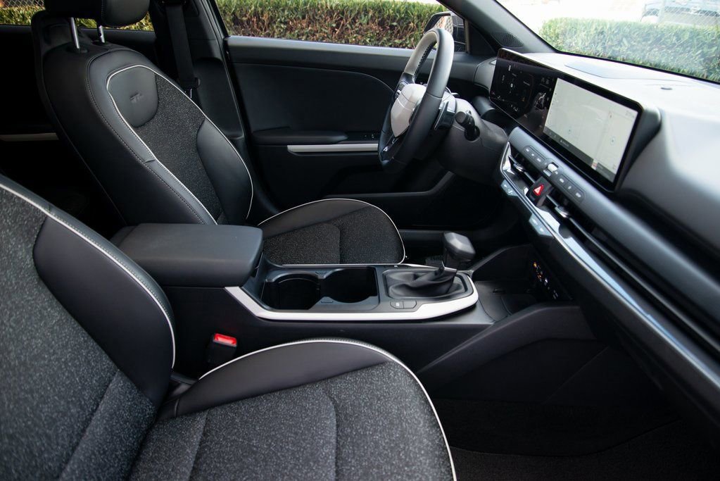 Used 2025 Kia K4 GT-Line w/ GT-Line Sunroof Package image 20