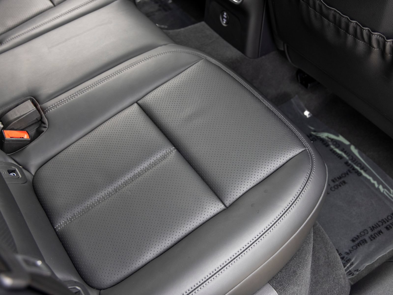 Certified 2026 Porsche Macan AWD/4WD image 58