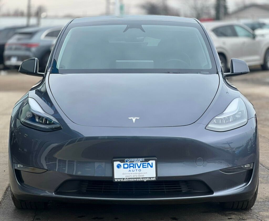 Used 2023 Tesla Model Y Performance image 6