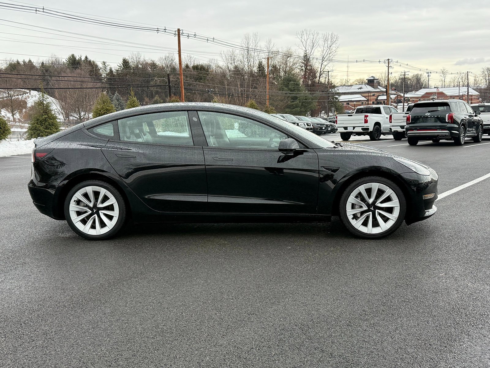 Used 2023 Tesla Model 3 Standard Range image 7