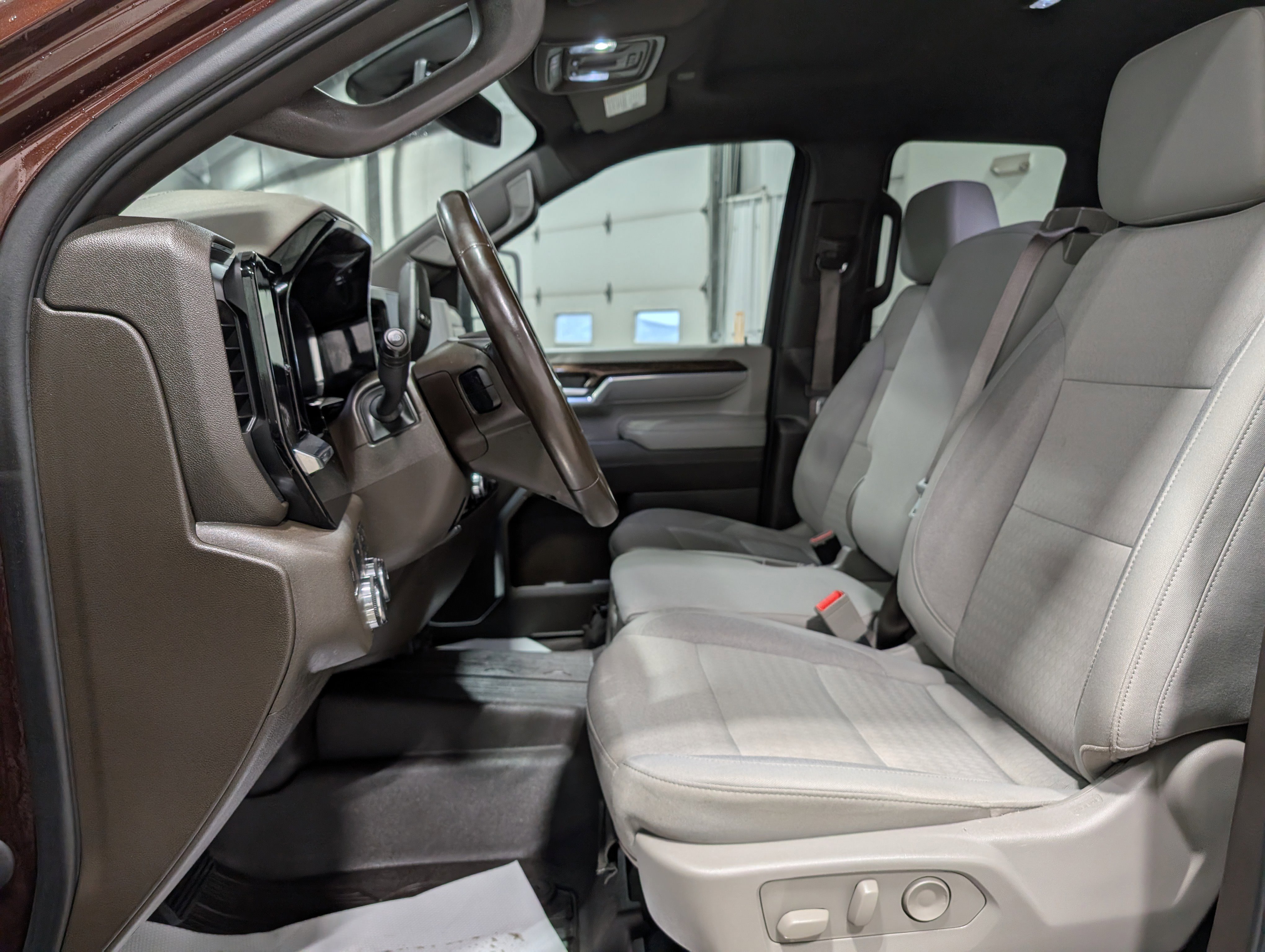 Used 2024 GMC Sierra 3500 SLE w/ SLE Value Package image 15