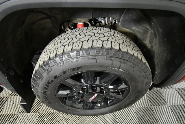 Used 2024 GMC Sierra 3500 AT4 w/ AT4 Premium Plus Package image 17