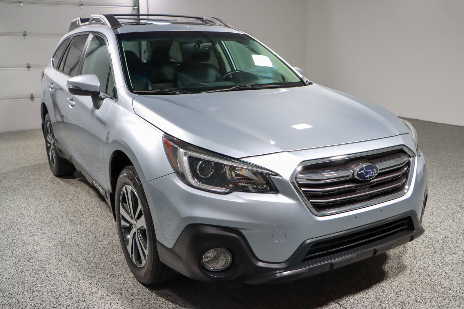 Used 2018 Subaru Outback 2.5i Limited w/ Popular Package #2 image 5