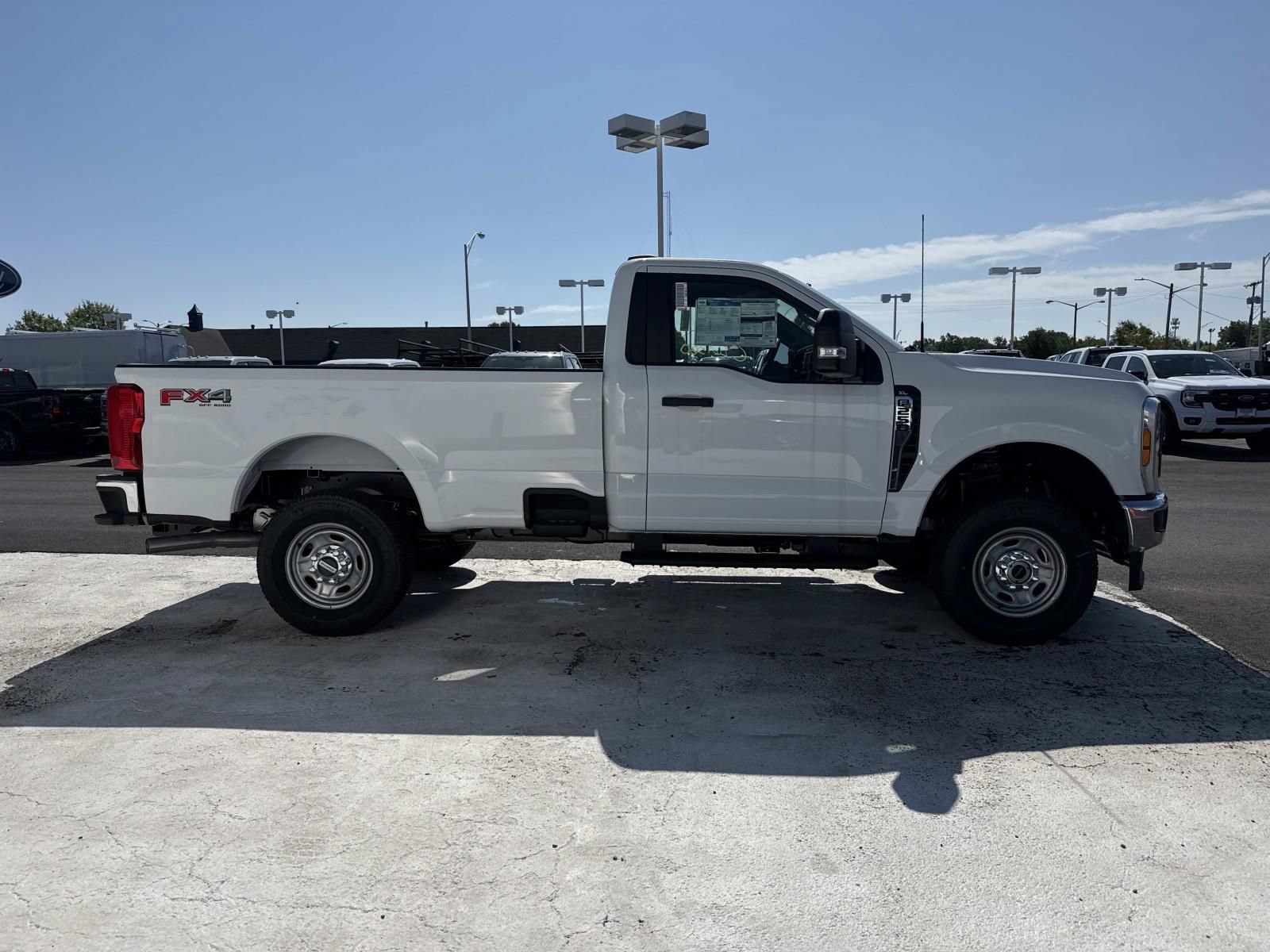 New 2026 Ford F250 XL w/ XL Driver Assist Package AWD/4WD image 2