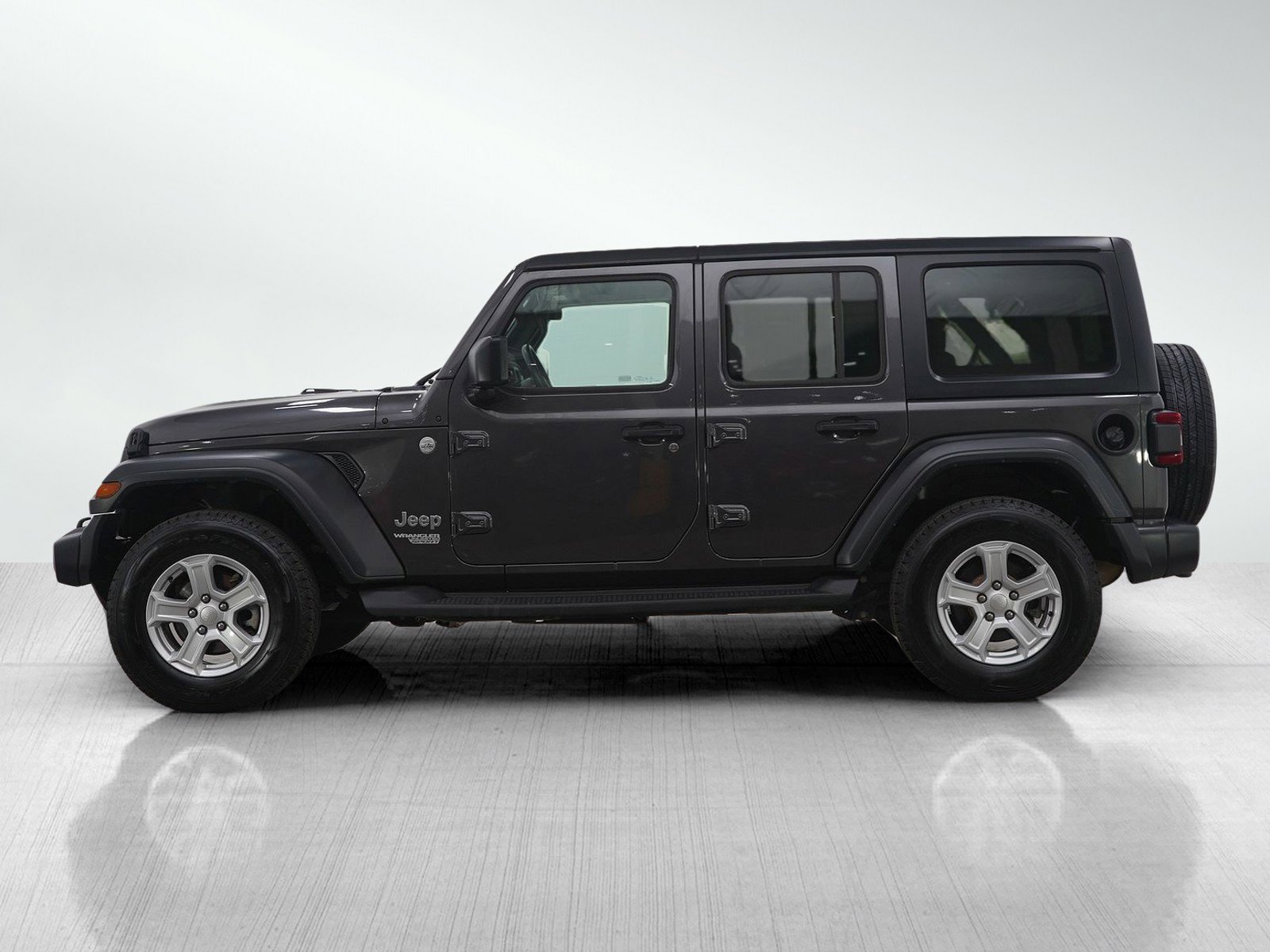 Used 2018 Jeep Wrangler Unlimited Sport S image 2