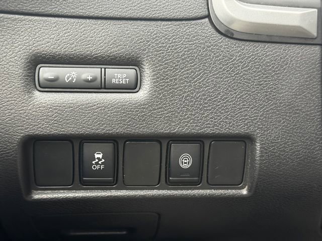 Used 2023 Nissan Murano SV image 24
