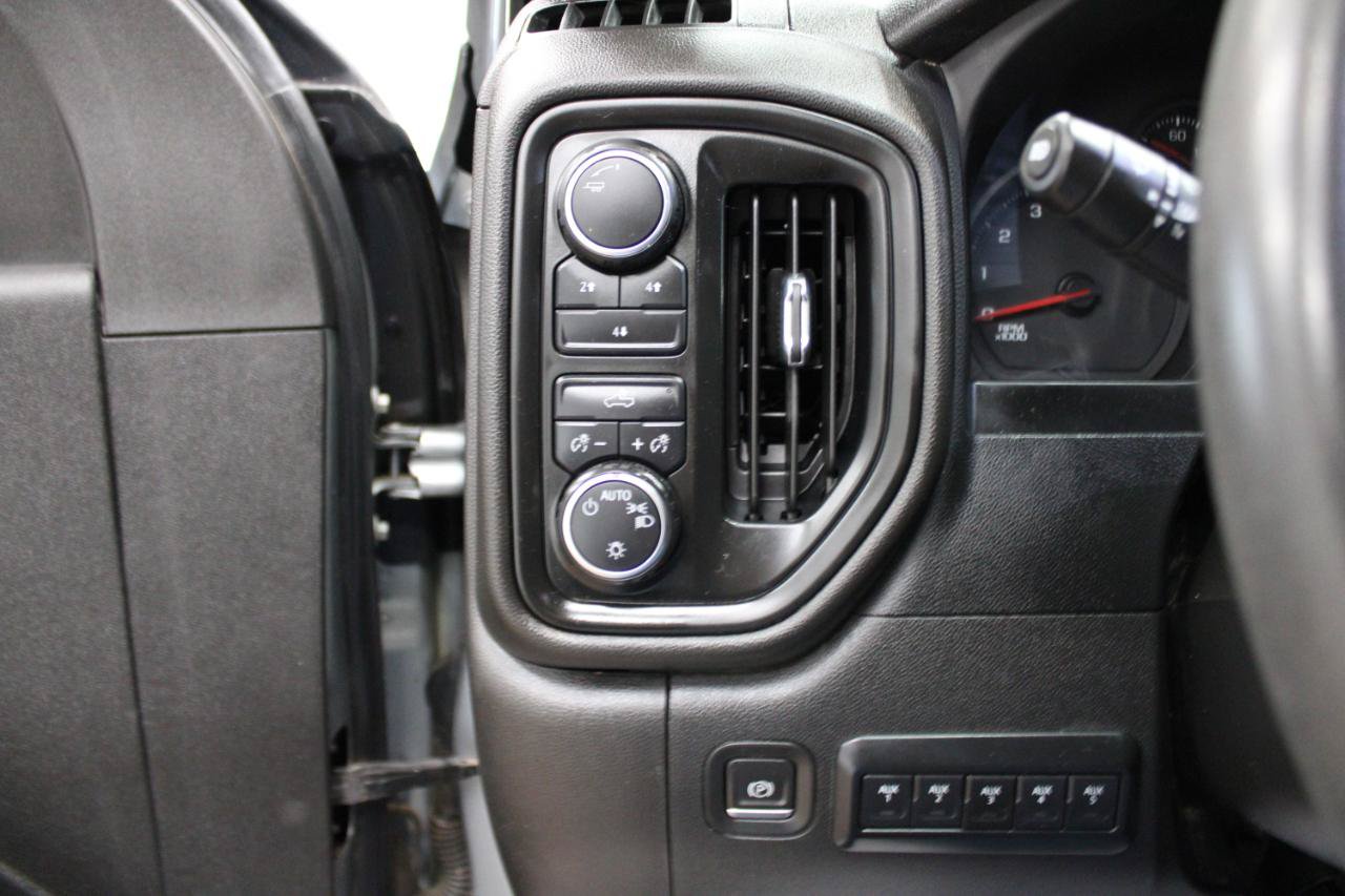Used 2024 Chevrolet Silverado 2500 Custom w/ Custom Convenience Package AWD/4WD image 16