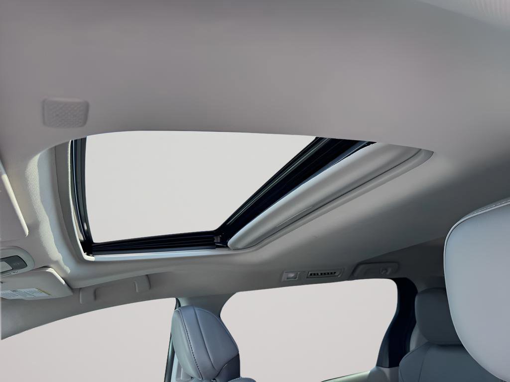 Used 2022 Toyota Sienna XLE w/ XLE Plus Package image 20