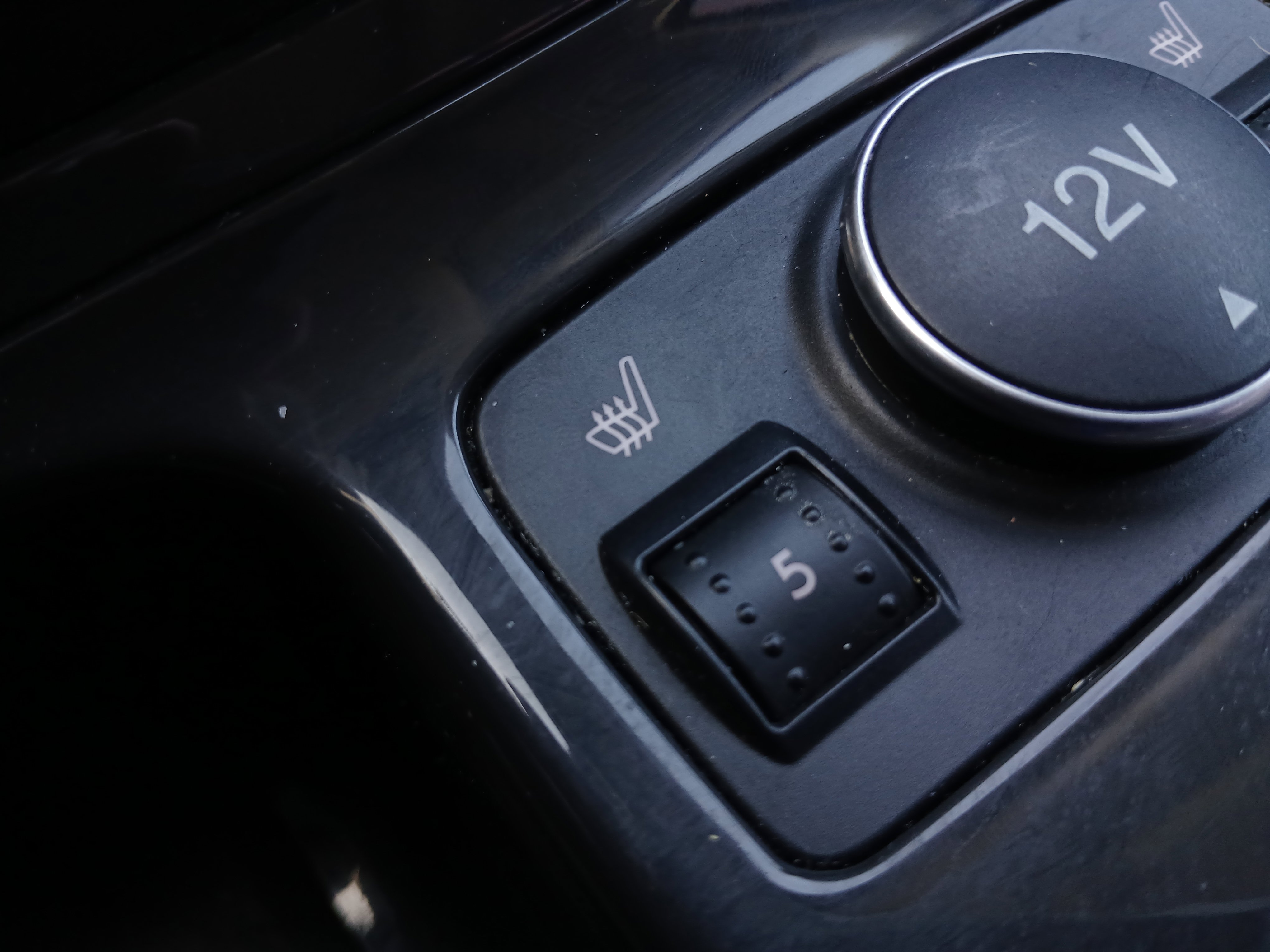 Used 2016 Ford Escape Titanium AWD/4WD image 12