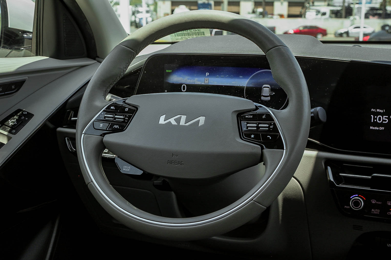 Used 2023 Kia Niro Wave FWD image 17