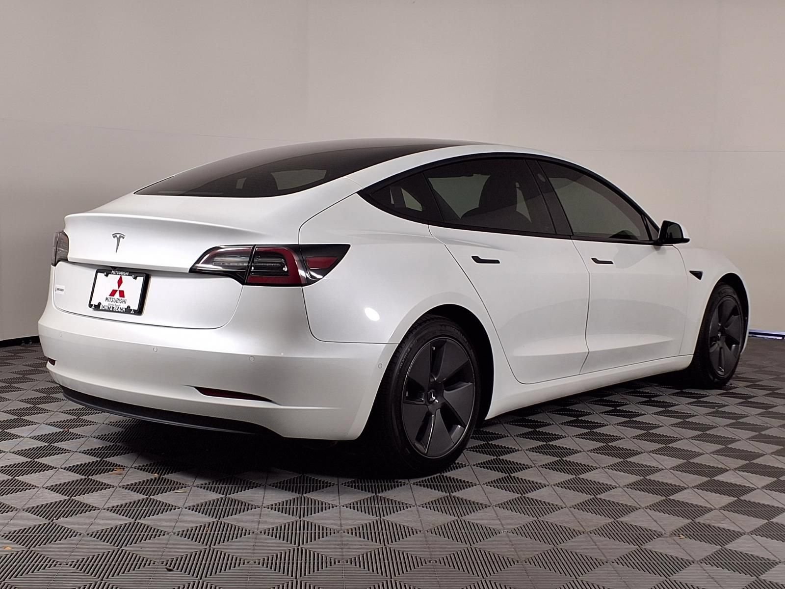 Used 2021 Tesla Model 3 Standard Range Plus RWD image 32