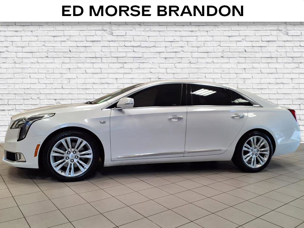 Used 2018 Cadillac XTS Luxury image 2