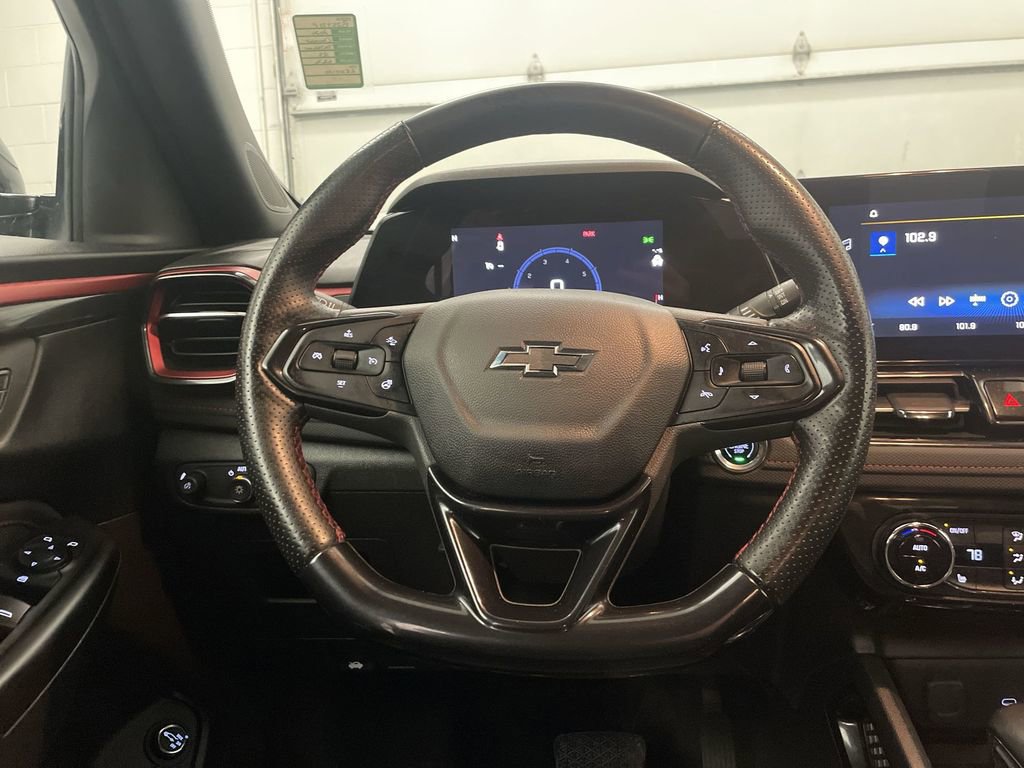 Used 2024 Chevrolet TrailBlazer RS w/ Convenience Package FWD image 5