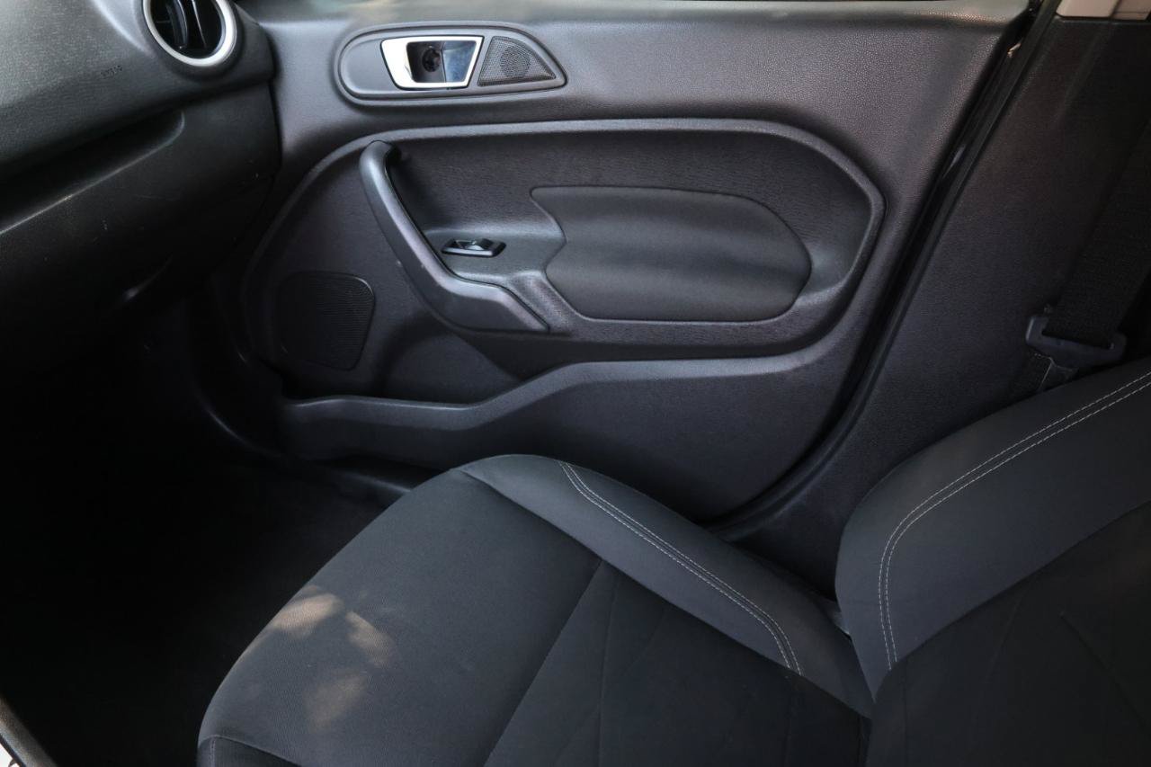 Used 2014 Ford Fiesta SE w/ Exterior Protection Package FWD image 13