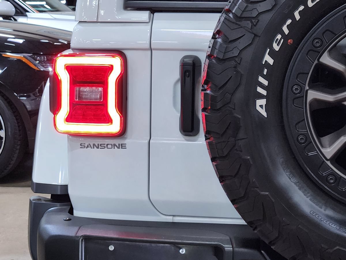 Used 2021 Jeep Wrangler Unlimited Rubicon w/ Dual Top Group AWD/4WD image 20