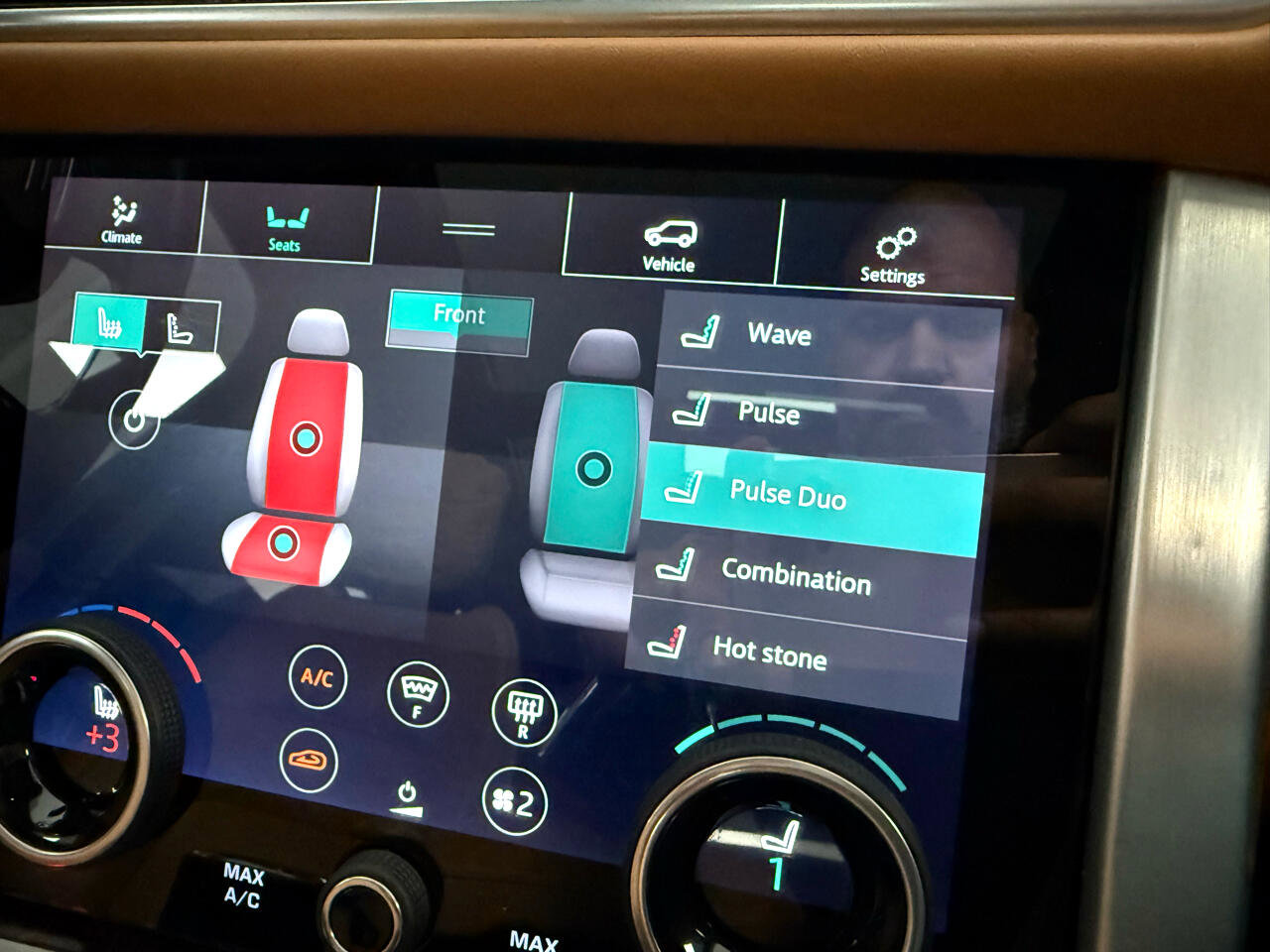 Used 2019 Land Rover Range Rover Long Wheelbase Autobiography image 26