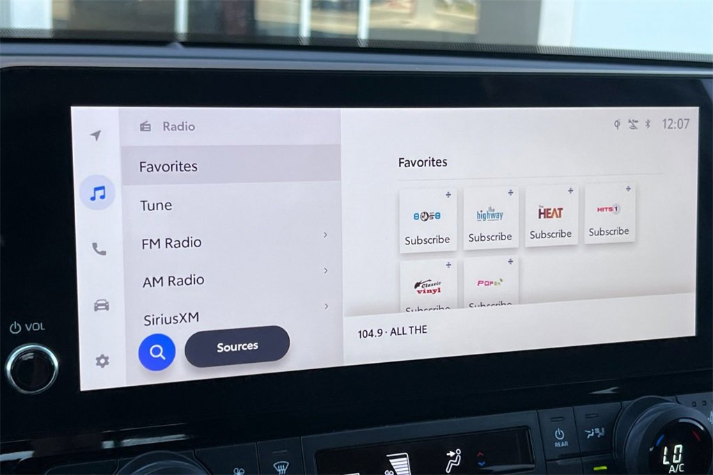Used 2025 Toyota Grand Highlander AWD image 20