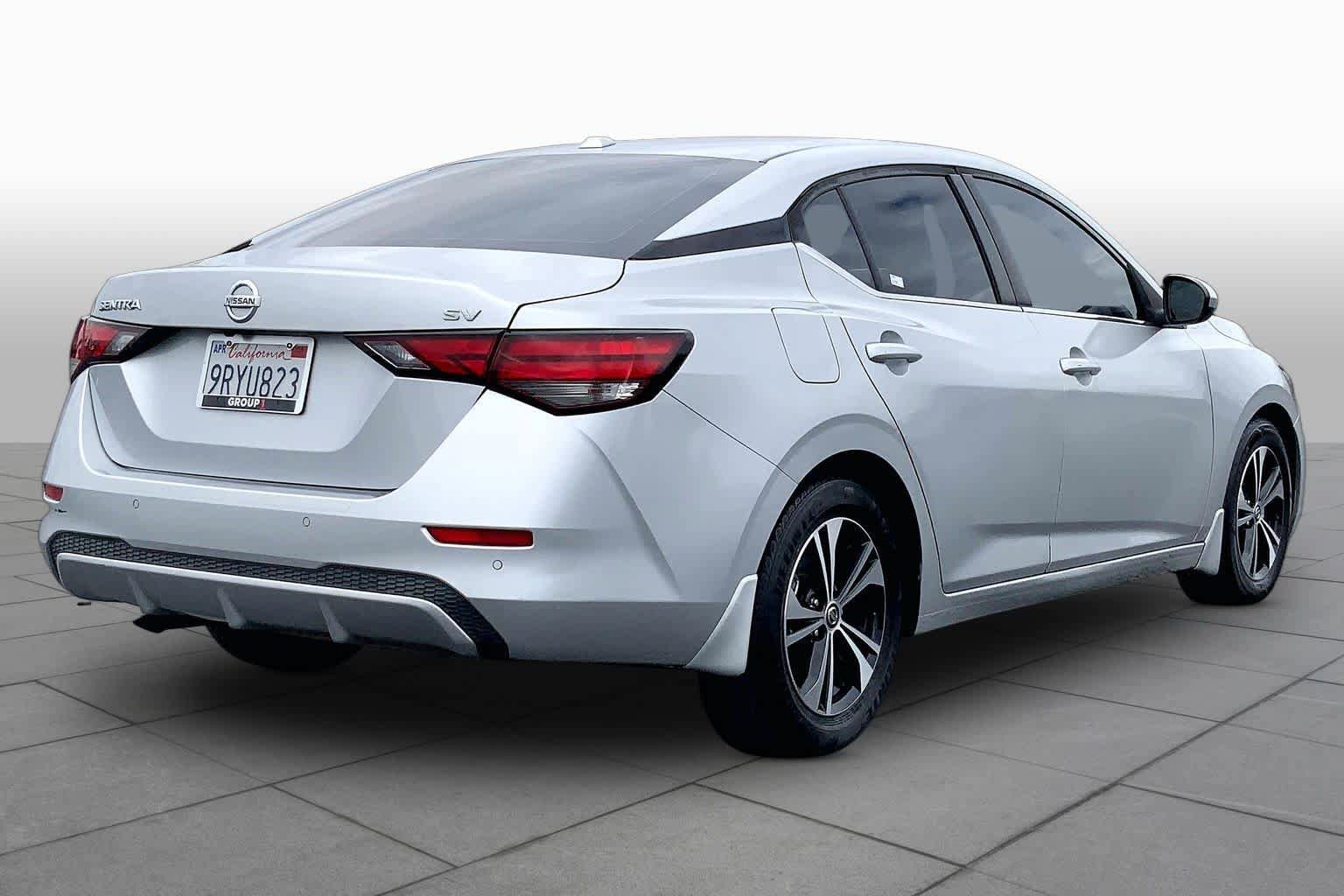 Used 2021 Nissan Sentra SV FWD image 12