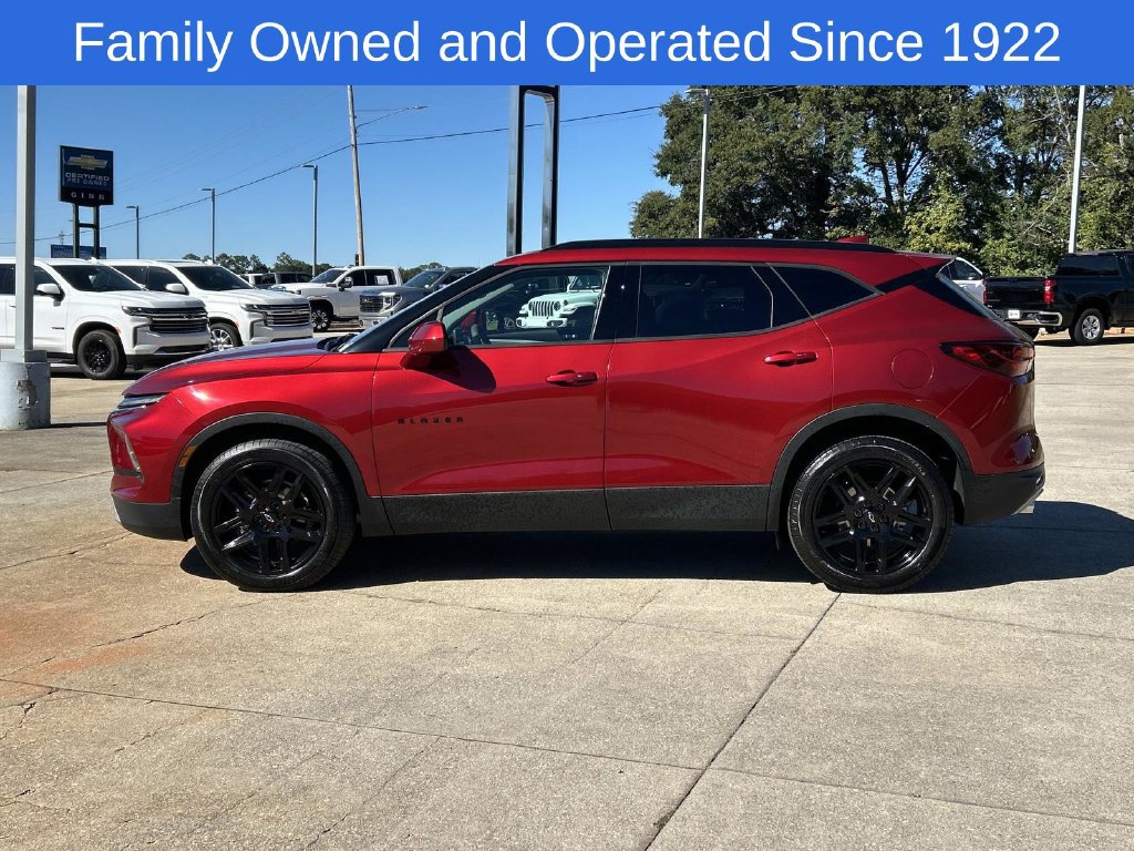Certified 2024 Chevrolet Blazer LT w/ Convenience Package FWD image 2