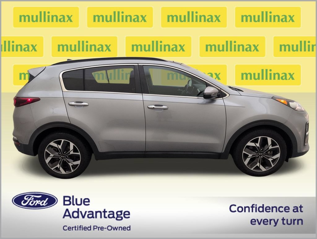 Used 2022 Kia Sportage EX w/ EX Technology Package FWD image 2