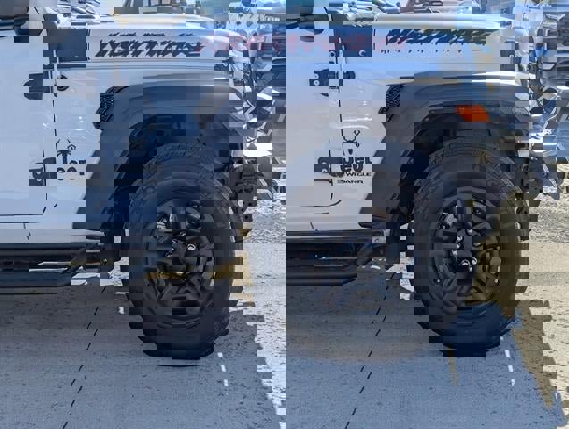 Used 2023 Jeep Wrangler Sport image 17