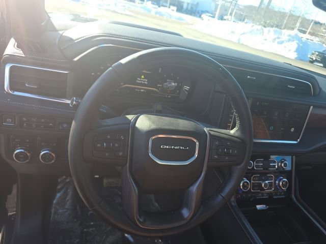 Used 2024 GMC Yukon XL Denali Ultimate image 18