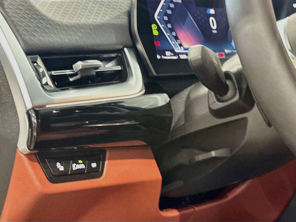 New 2026 BMW X2 xDrive28i w/ Technology Package AWD/4WD image 10