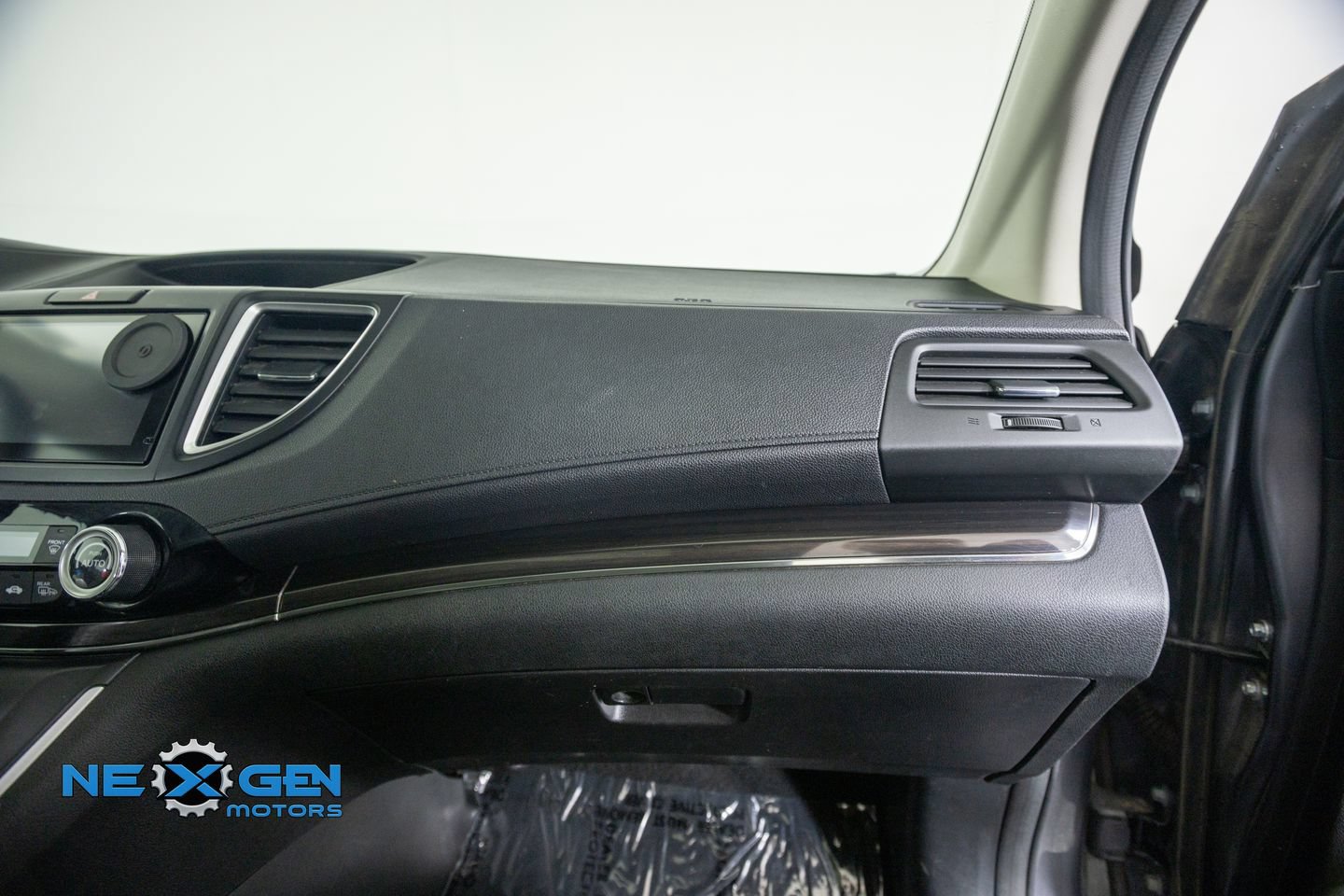Used 2015 Honda CR-V EX-L image 39
